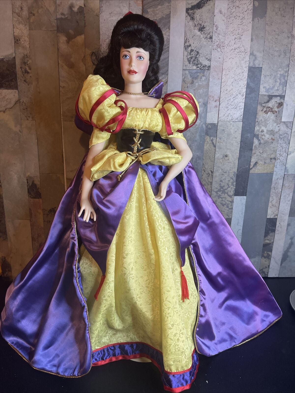Vintage Franklin Heirloom Porcelain Doll Snow White 19”